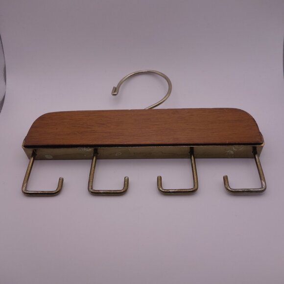 Vintage Belt Hanger Made in Taiwan - Picture 1 of 11